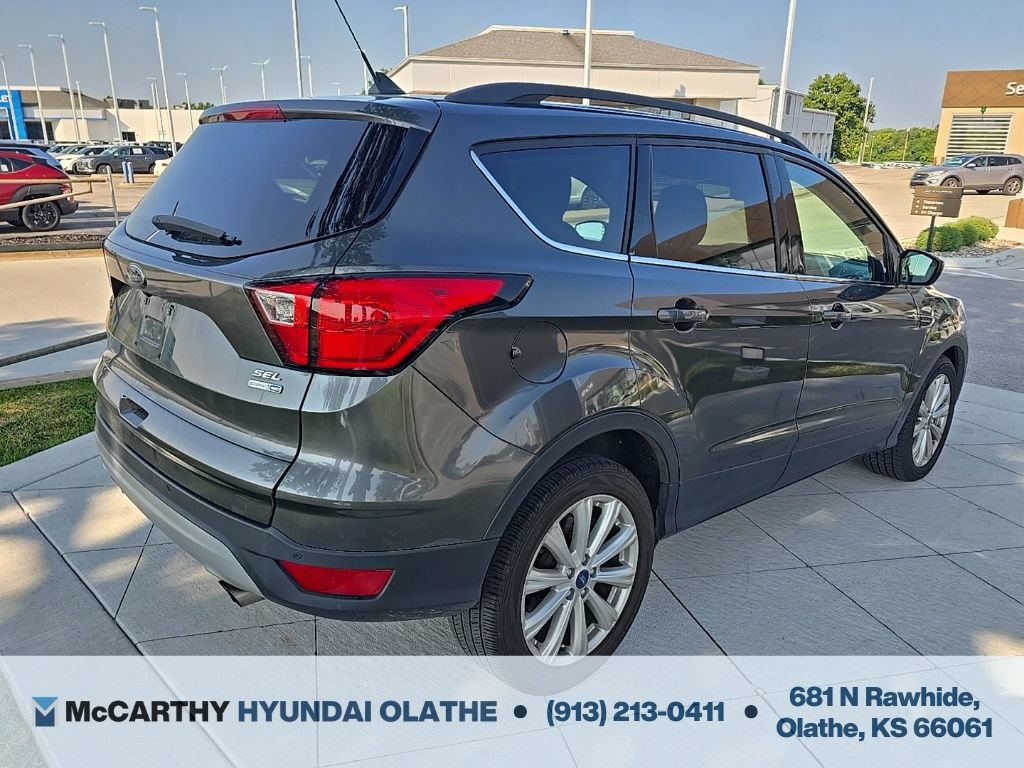 Used 2019 Ford Escape SEL AWD/4WD image 16