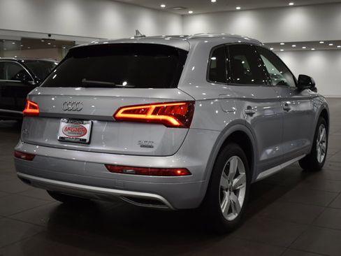 Used 2018 Audi Q5 2.0T Premium image 11