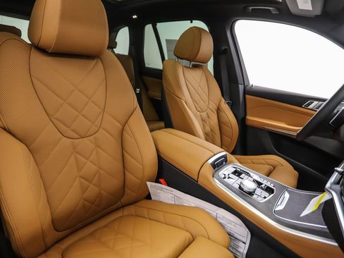 Used 2026 BMW X5 xDrive50e w/ Executive Package image 30