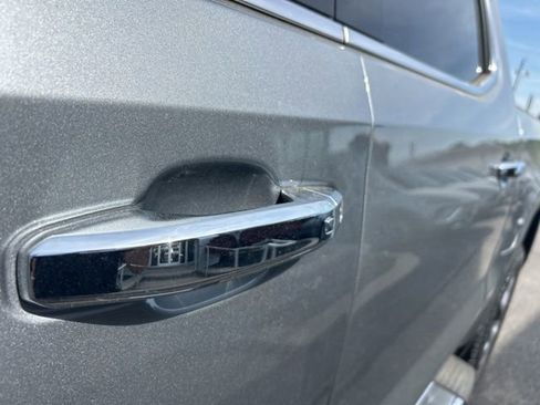 New 2026 GMC Sierra 1500 SLT w/ SLT Premium Package AWD/4WD image 19