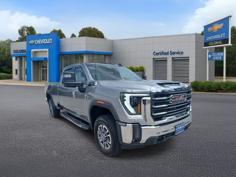 Used 2025 GMC Sierra 2500 SLE w/ SLE Value Package; AWD/4WD image 2