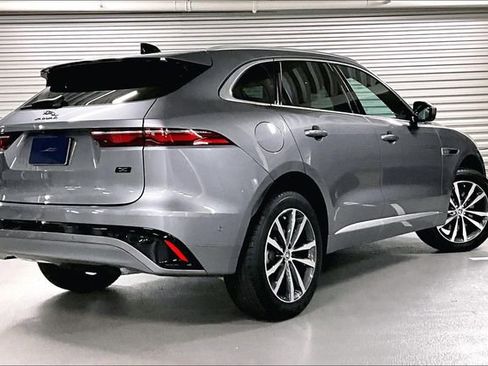 New 2026 Jaguar F-PACE R-Dynamic S image 4