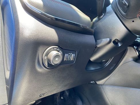 Used 2026 Jeep Compass Trailhawk AWD/4WD image 17