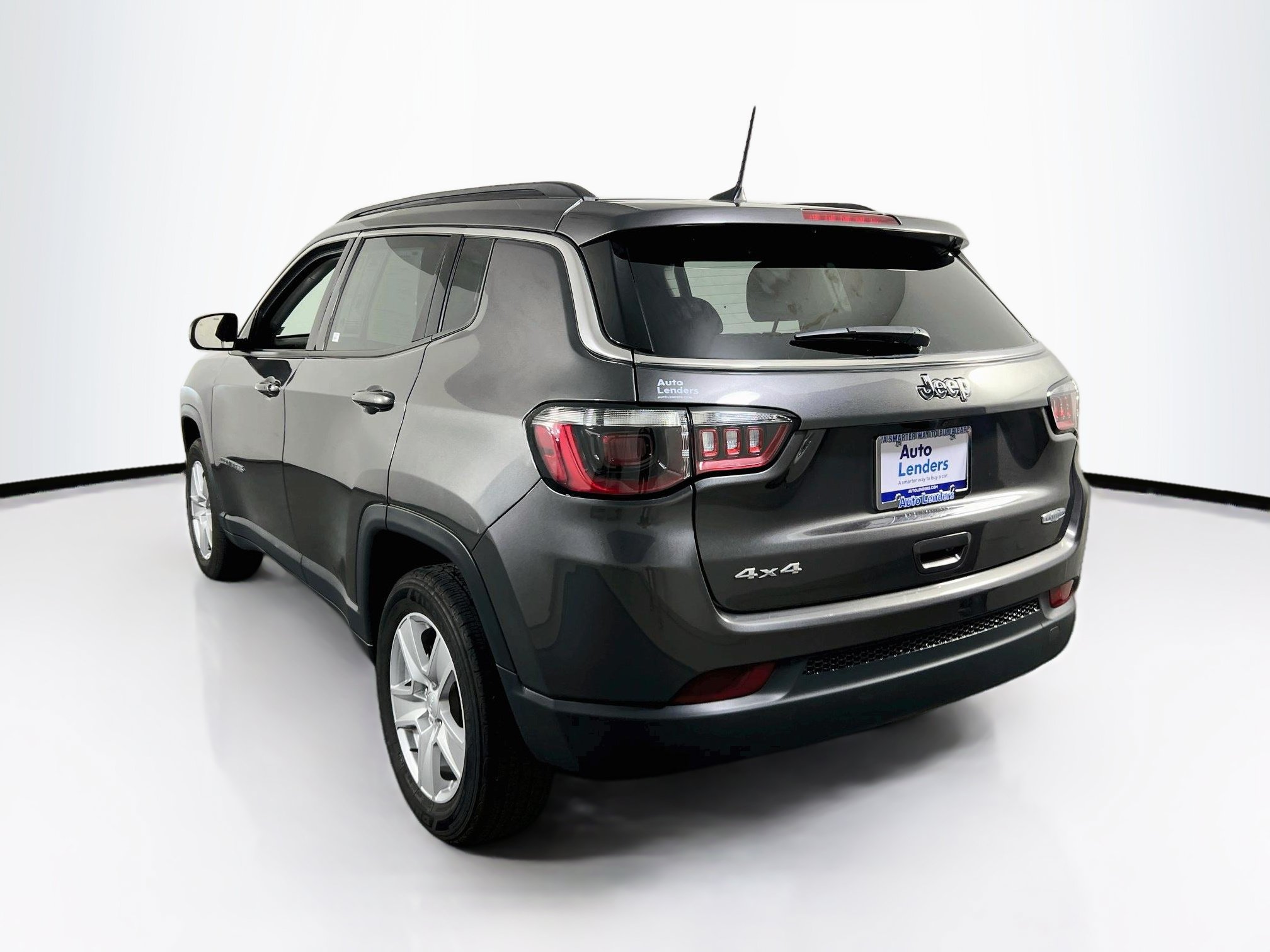Used 2022 Jeep Compass Latitude w/ Convenience Group AWD/4WD image 7