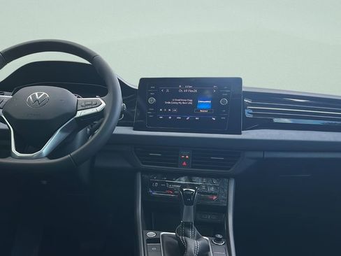 New 2026 Volkswagen Jetta SE FWD image 21
