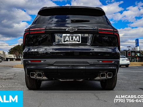 Used 2025 Chevrolet Traverse LT w/ Enhanced Driving Package image 13