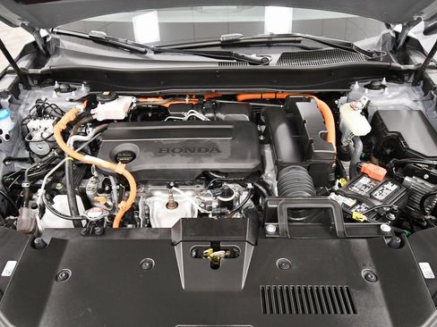Certified 2025 Honda CR-V Sport image 12