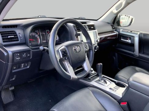 Used 2022 Toyota 4Runner Limited AWD/4WD image 17