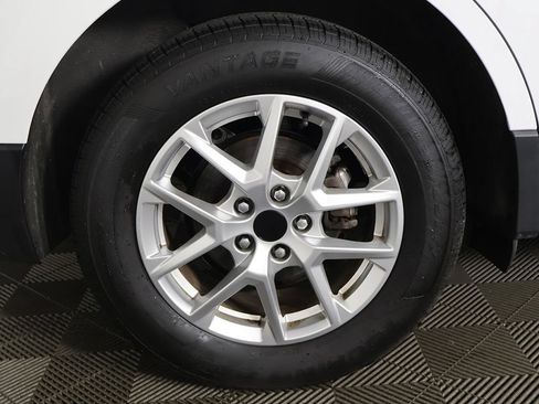 Used 2022 Chevrolet Equinox LT AWD/4WD image 19