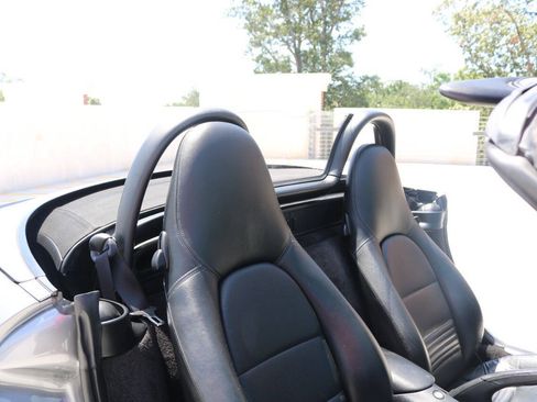 Used 2002 Porsche Boxster RWD image 35
