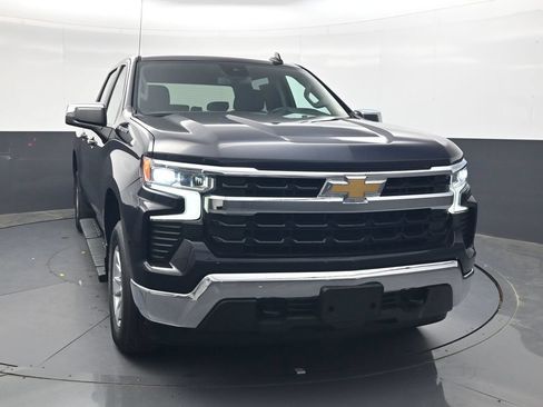 Used 2022 Chevrolet Silverado 1500 LT AWD/4WD image 15