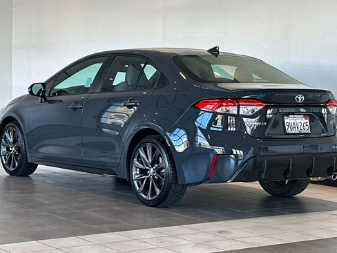 Certified 2025 Toyota Corolla SE w/ Convenience Package image 6