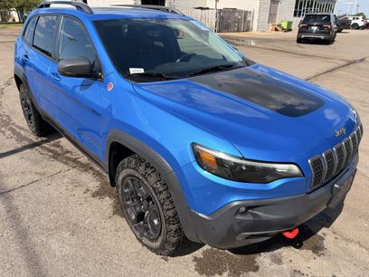 Used 2019 Jeep Cherokee Trailhawk w/ Comfort/Convenience Group