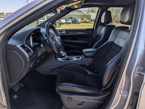 Used 2017 Jeep Grand Cherokee Trailhawk image 25