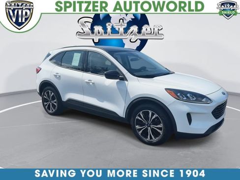 Used 2022 Ford Escape SE w/ SE Sport Appearance Package AWD/4WD image 2