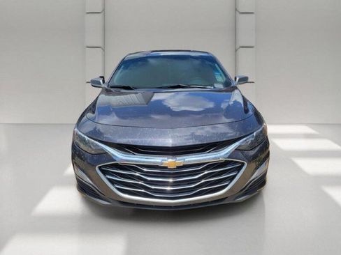 Used 2022 Chevrolet Malibu LS FWD image 2