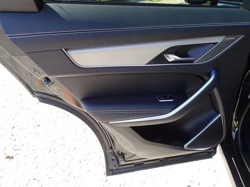 Certified 2025 Jaguar F-PACE R-Dynamic S image 20