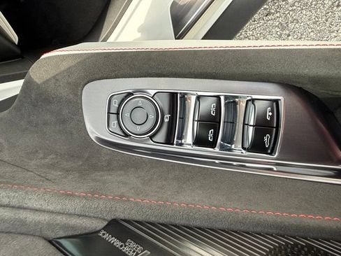 Used 2023 Chevrolet Corvette Stingray Premium Conv w/ Z51 Performance Package RWD image 18