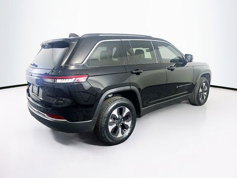 Used 2022 Jeep Grand Cherokee Limited 4xe w/ Luxury Tech Group II AWD/4WD image 9