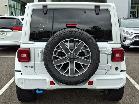 Used 2024 Jeep Wrangler High Altitude AWD/4WD image 6