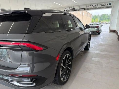 Used 2024 Lincoln Nautilus Black Label AWD/4WD image 4