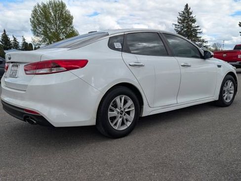 Used 2016 Kia Optima LX FWD image 2