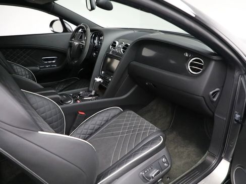 Used 2017 Bentley Continental GT Supersports image 24
