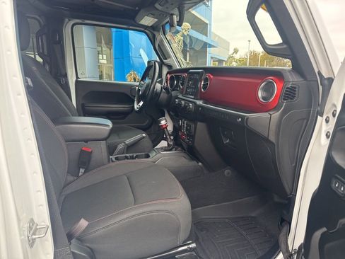 Used 2020 Jeep Wrangler Unlimited Rubicon image 37