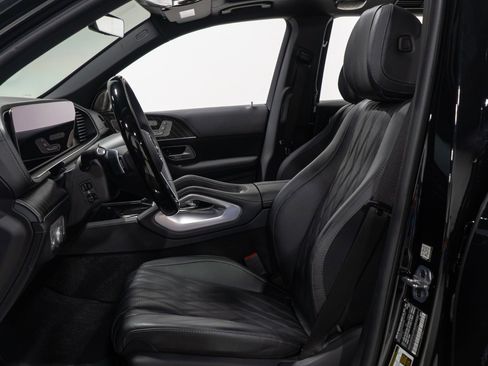Used 2025 Mercedes-Benz Maybach GLS 600 4MATIC image 37