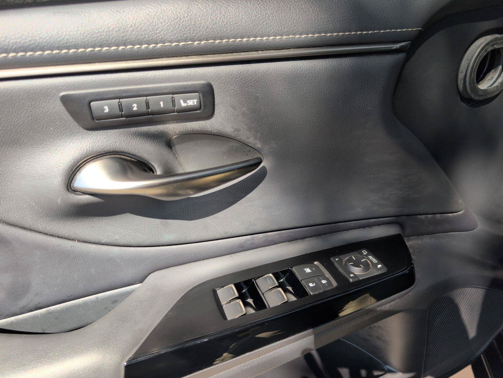 Certified 2023 Lexus ES 350 w/ Premium Package FWD image 8