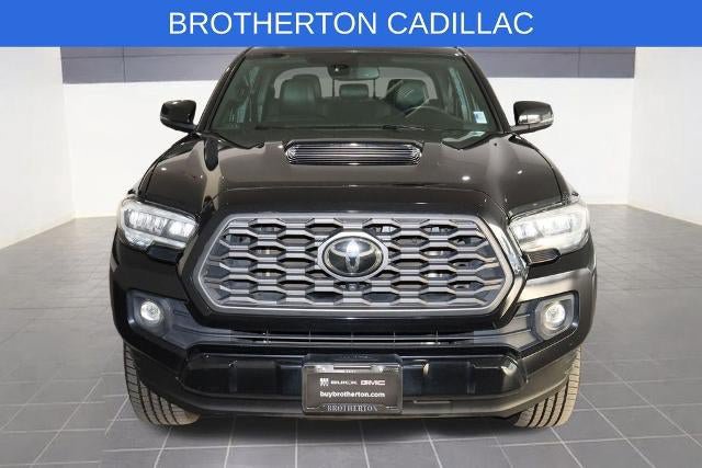Used 2021 Toyota Tacoma TRD Sport w/ TRD Premium Sport Package AWD/4WD image 11