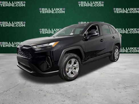 Used 2025 Toyota RAV4 XLE AWD/4WD image 8