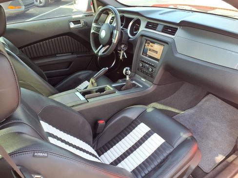 Used 2011 Ford Mustang Shelby GT500 w/ SVT Performance Pkg image 12