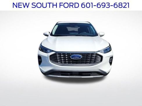 New 2025 Ford Escape SE image 15