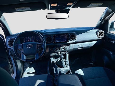 Used 2021 Toyota Tacoma TRD Off-Road image 20