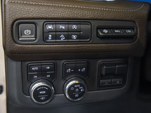 Used 2023 GMC Yukon Denali w/ Max Trailering Package AWD/4WD image 20