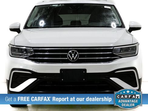 Used 2022 Volkswagen Tiguan SE AWD/4WD image 2