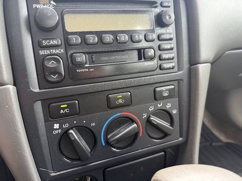 Used 2001 Toyota Camry LE FWD image 17