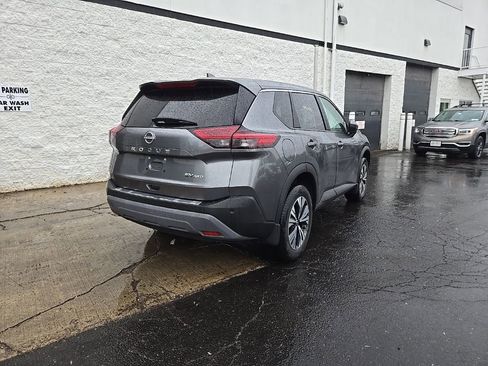 Used 2023 Nissan Rogue SV AWD/4WD image 5