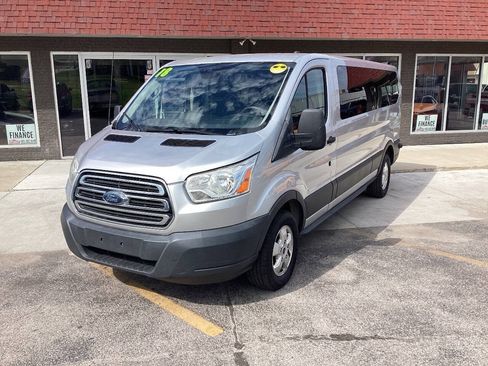 Used 2018 Ford Transit 350 XLT RWD image 2
