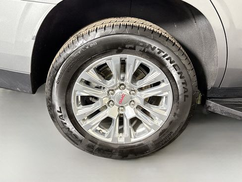 Used 2025 GMC Yukon Denali AWD/4WD image 33