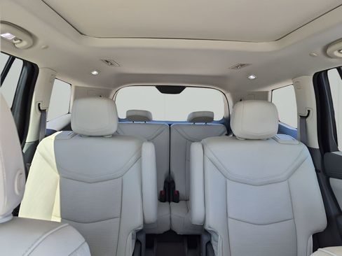 Used 2023 Cadillac XT6 Premium Luxury w/ Technology Package image 44