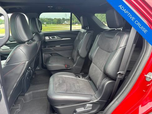 Used 2025 Ford Explorer ST w/ Sun And Sound Package AWD/4WD image 19