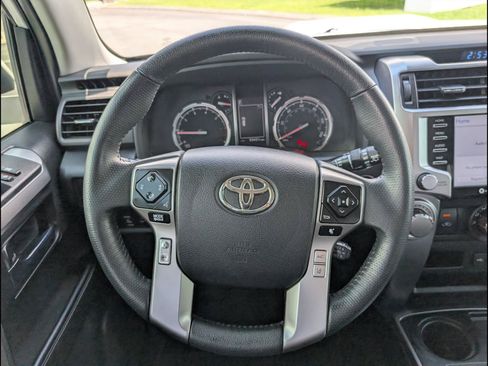 Used 2022 Toyota 4Runner TRD Sport RWD image 13