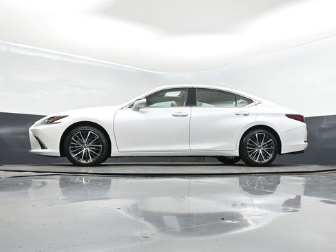 New 2025 Lexus ES 350 w/ Premium Package image 39