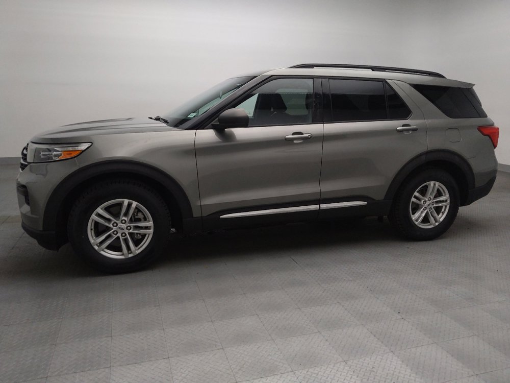 Used 2020 Ford Explorer XLT w/ Class III Trailer Tow Package RWD image 2