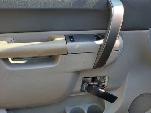 Used 2013 Chevrolet Silverado 3500 W/T image 12