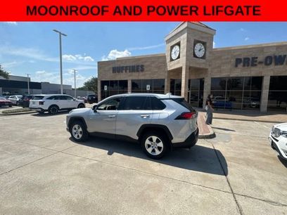 Used 2021 Toyota RAV4 XLE w/ Convenience Package