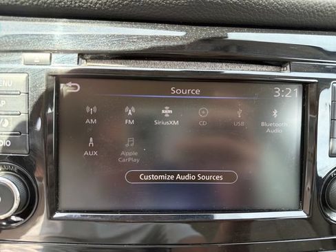 Used 2019 Nissan Rogue SL w/ Premium Package AWD/4WD image 18
