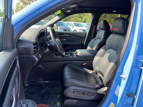 Used 2024 Honda Pilot TrailSport image 10